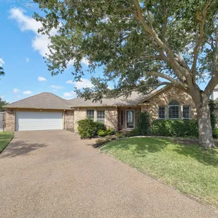 6401 Calais - great 4 bedroom 3 full bath home with a layout perfect for teenagers or inlaws.