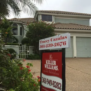 New listing on North Padre!  4/3.5. Fingertip lot. Absolutely stunning view!