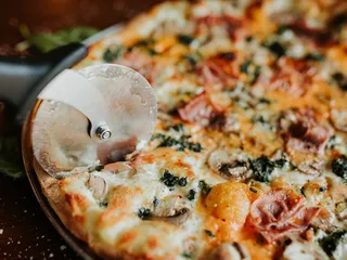 Strong's Brick Oven Pizzeria