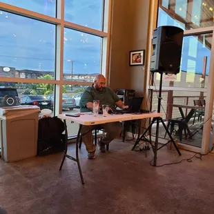 Quiz master for Geeks Who Drink