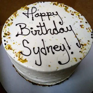 Tracy did a wonderful job with this 6" pistachio lemon cake