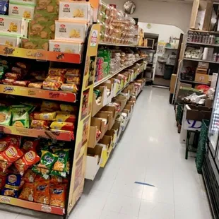 a grocery store aisle