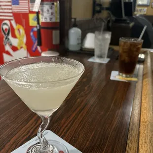 Gin drop aka gin lemon drop