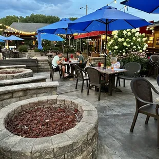 Trader Jack's Riverside Grille