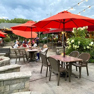 Trader Jack's Riverside Grille patio