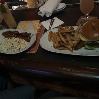 Wagyu Hawaiian Cheeseburger*