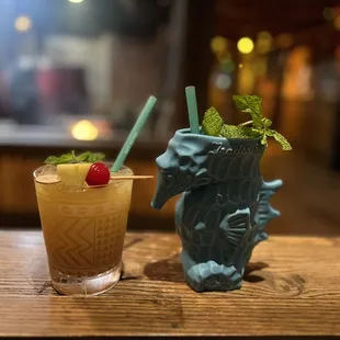 No Mai Tai and Seyhorse drinks