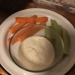Side item - veggies &amp; dip