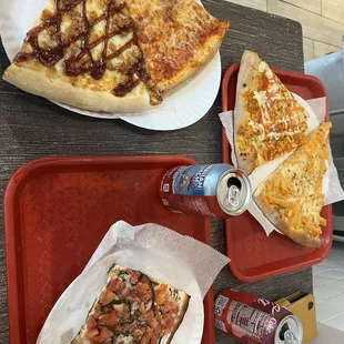 Bbq Chicken, cheese, buffalo lo chicken, penne vodka, bruschetta