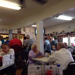 Sunday morning crowd.