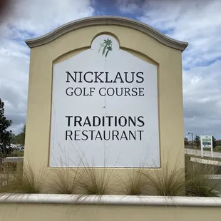 a sign for nicklaus golf course