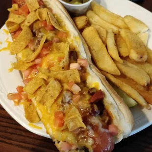 Chilli cheese dog