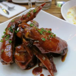 Glazed-confit Chicken Wings