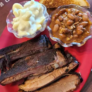 Sliced brisket, ribs, mac &amp; cheese and ranch beans