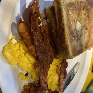 Depot platter with French toast and bacon