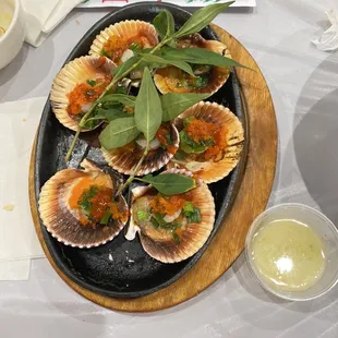 a platter of scallops