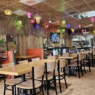ramen and noodles, interior