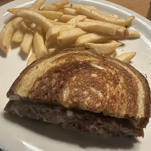 Patty melt with Swiss and grilled onions
