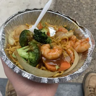 Shrimp w mixed veg + gravy (mmm)