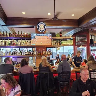 Lively environment with classic flair