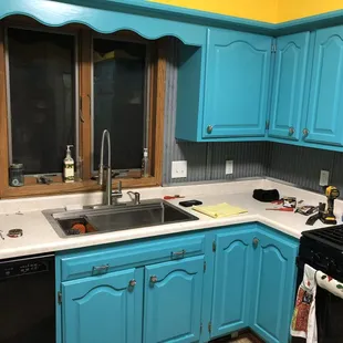 Reclaimed siding used for a backsplash