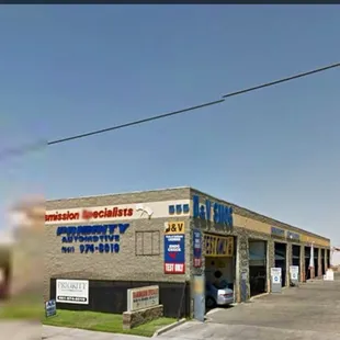 555 West Avenue I 
 Lancaster  CA 93534
 (661)948-8477