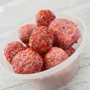 Frutti Tutti candy coated grapes.