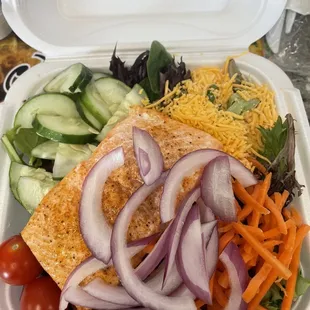 Salad with Grilled Salmon