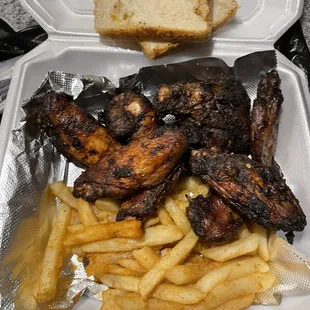Jerk wings &amp; fries