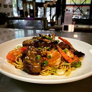 Drunken Shrimp + Lamb Chop garlic Noodles