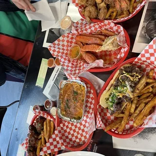 6 Piece Wings with Fries