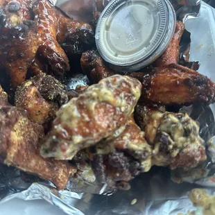 Garlic parm, lemon pepper, sweet honey, honey hot