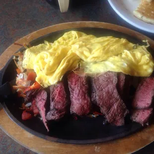 BREAKFAST AT TRAPPERS!!! Best Santa Fe Skillet!!!