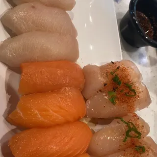 *Salmon Nigiri