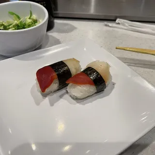 *Surf Clam Nigiri