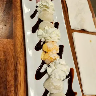 Mochi ice cream: cookies and cream, mango, cookies and cream, strawberry