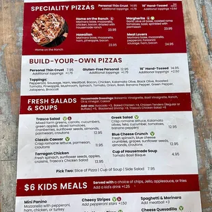 (･‿･) Wonderful menu. (*‿*)  There are many choices to desire any taste buds! #Supportlocal
