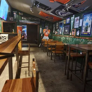 Back Garageroom Seating