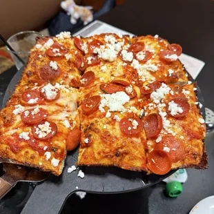 food, pizza