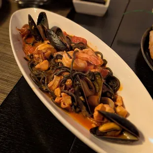 Tagliolini Neri Alla Pescatore