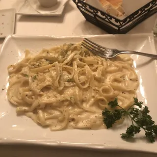 Fettuccine Alfredo