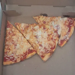 Hawaiian pizza with Chicken