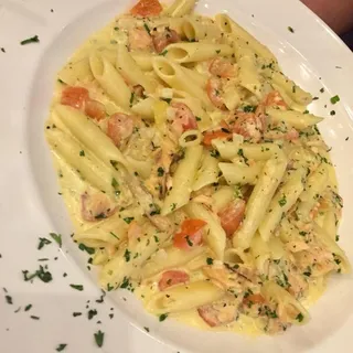 Penne al Salmone