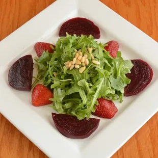 Arugola and beet salad