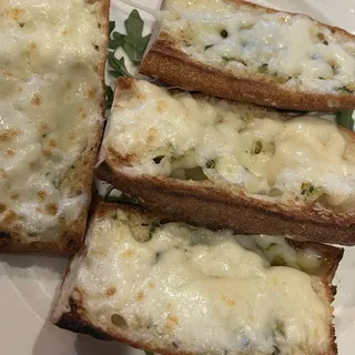 Garlic Cheesy Bread