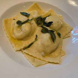 Ravioli alla Pera
