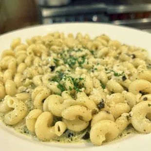 Pesto Cavatappi Cassie