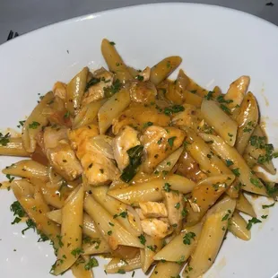 pasta dish, pasta, food