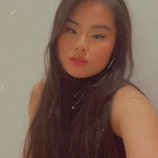 Evelna W.