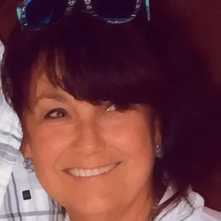 Elisa H.
